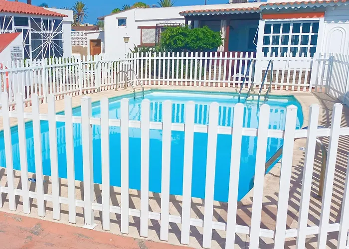 Апартаменти Luxury Bungalow